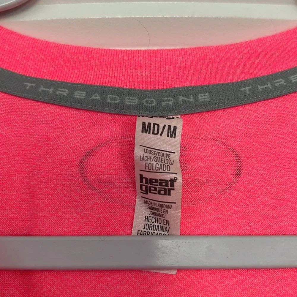 Under Armour V Neck T Shirt Size Medium